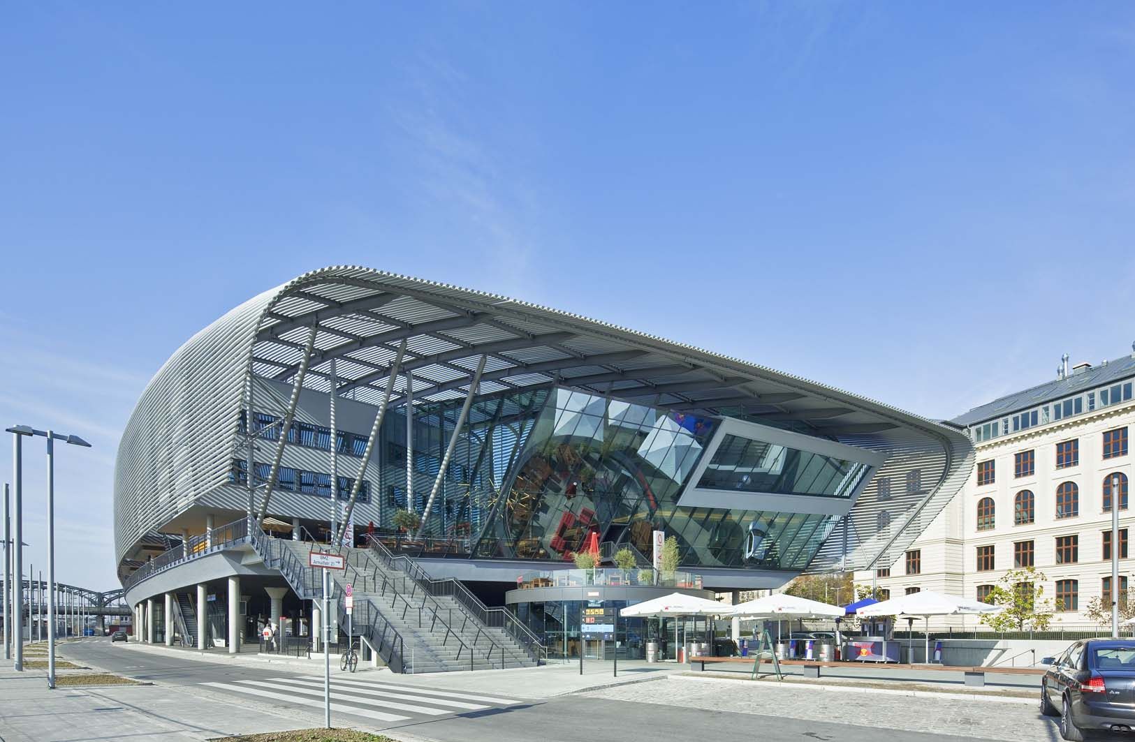 Zentraler Omnibusbahnhof München Fassade Tragwerk Rosenheim Zentraler Omnibusbahnhof München Fassade Tragwerk Rosenheim