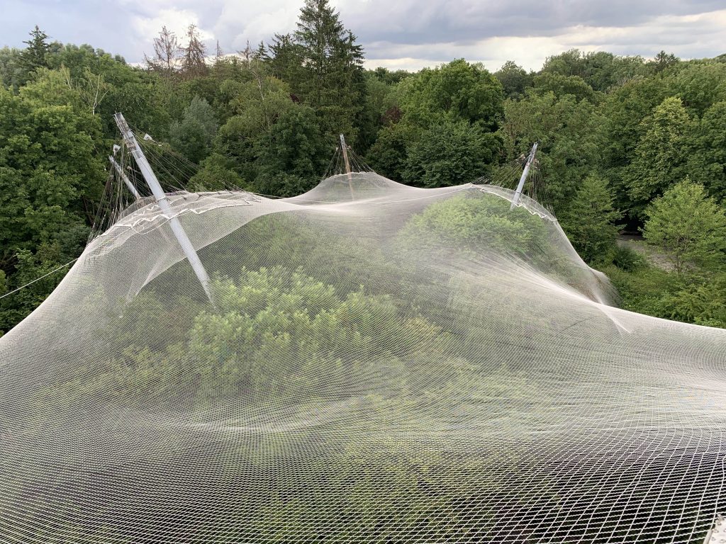 Die Vogelvoliere im Tierpark Hellabrunn